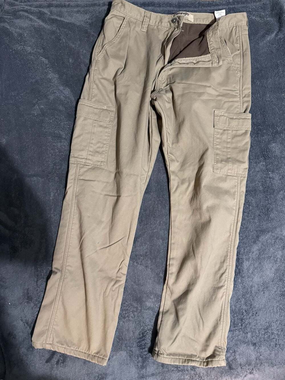 Wrangler Authentics Men's Fleece-Lined Cargo Pants Khaki